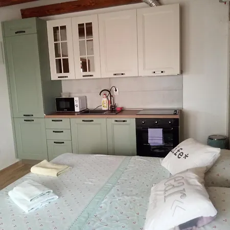 Studio Apartman Luka